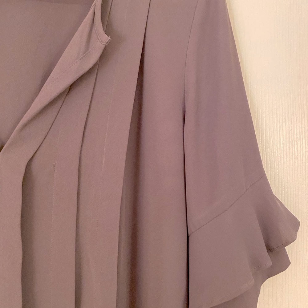 Ann Taylor size small blouse